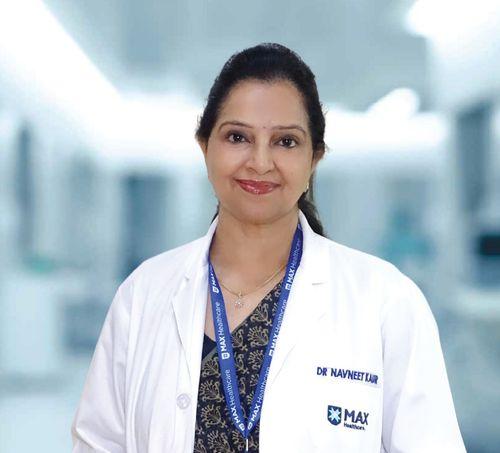 Dr. Prof Navneet Kaur